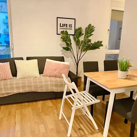 Modern Cosy Apartment With Patio Near Scs Apartment Wiener Neudorf