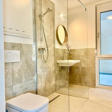 Modern Cosy Apartment With Patio Near Scs Wiener Neudorf